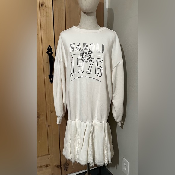 NWOT Pilcro Anthropologie Cream Graphic Twofer Mini Sweatshirt Dress - Picture 10 of 11